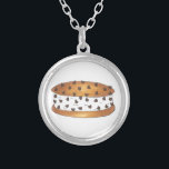 Chipwich Chocolate Chip Cookie Cream Sandwich Zilver Vergulden Ketting<br><div class="desc">Met een originele markeerafbeelding van een heerlijke chipwich-ijsbroodje - twee heerlijke verse chocoladekoekjes met vanille-ijs tussenin,  gerold in chocolade chips!</div>