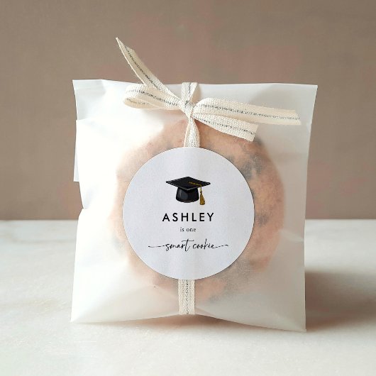 Chique afstudeerhoed One Smart Cookie afstudeercad Ronde Sticker