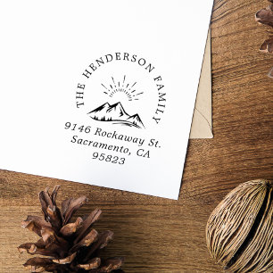 Chique bergachtig landschap familie retour adres rubberstempel