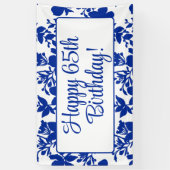 Chique Blauw Bloemen 65e Verjaardagsfeestje Spandoek (Verticaal)