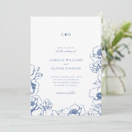 Chique Blauw Bloemen Initialen Tuin Bruiloft Kaart (Staand voorkant)