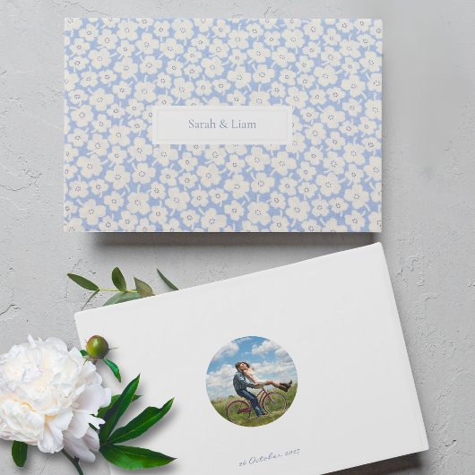 Chique Blauw Wit Paar Foto Bloemen Daisy Bruiloft Gastenboek