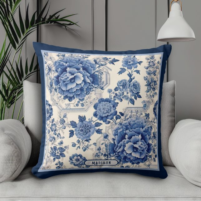 Chique blauwe witte bloem chinoiserie monogram cad kussen (Creator heeft geüpload)