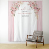 Chique blush pioenen pampas boho boogwijze bruilof wandkleed (In situ)