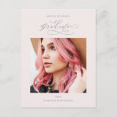 Chique Blush Script Een foto Graduation Party Aankondigingskaart (Voorkant)