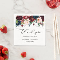 Chique bordeaux bloemen script bedankt afstudeerfe