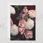 Chique bordeaux bloemenbruiloft uitnodiging (Achterkant)