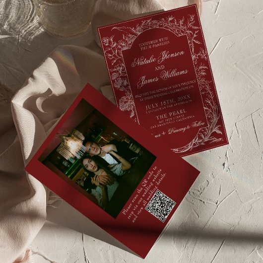 Chique Burgundy Bloem QR Code Foto Bruiloft Kaart
