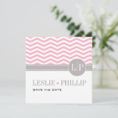 Chique Chevron Monogram Save the Date | roze (Staand voorkant)