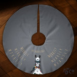 Chique eenvoudig grijs | Grappige Winter Llama Sch Kerstboom Rok<br><div class="desc">Deze Chic Minimal Grey Schattige Winter Animal Illustrations zorgt er zeker voor dat je familie en vrienden dit vakantieseizoen een beetje giechelen. Deze minimale eenvoudige chique look, met deze schattige, leuke handgetekende kleine winterpersonages - een ezel, een lama & een schaap, brengt zeker een beetje plezier Fru in je huis...</div>