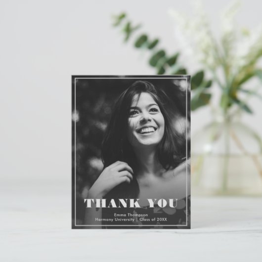 Chique Elegant Zwart & Wit Foto Afstuderen Bedankkaart (Staand voorkant)