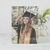 Chique esthetische typografie Modern Afstuderen Aankondiging (Staand voorkant)