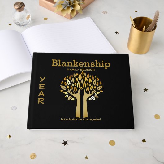 Chique familie reünie handen omhoog boom bladeren  gastenboek (Voorkant open)