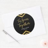 Chique Faux Gold Chevron 10e Jubileum Party Ronde Sticker (Envelop)