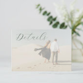 Chique Foto Sage Groene Kalligrafie RSVP Informatiekaartje (Staand voorkant)