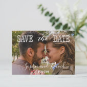 Chique foto SAVE DE DATUM Bruiloft Typografie Save The Date (Staand voorkant)