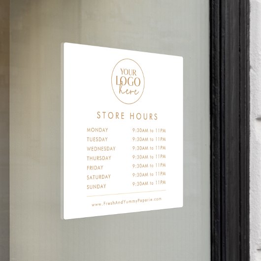 Chique Gold Typografie Zakelijke Logo Winkeluren Raamsticker