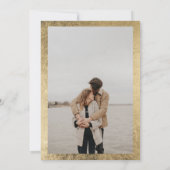 Chique goud elegante foto kalligrafie bruiloft kaart (Achterkant)