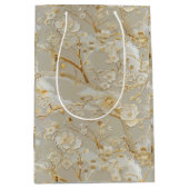 Chique gouden crème bloem medium cadeauzakje (Voorkant)