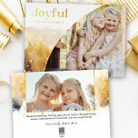 Chique gouden vreugdevol script met gebogen foto folie feestdagenkaart<br><div class="desc">Chique,  modern vakantieontwerp met strak aangepast "Joyful" script in gouden folie met een unieke gebogen fotosjabloon en subtiel gouden waterverf stijl winterlandschap. Achterzijde bevat extra fotosjabloon en tekstvelden.</div>
