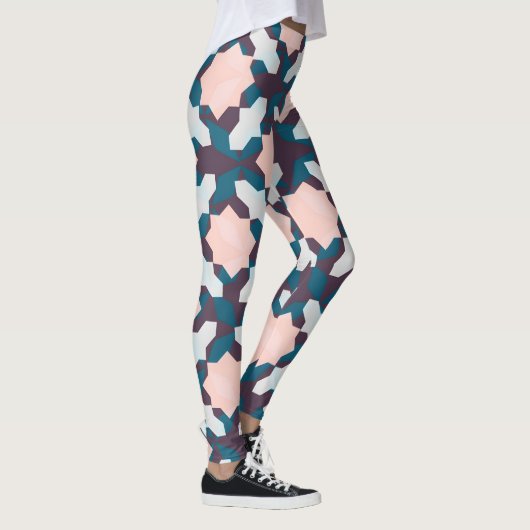 Chique in camouflage leggings (Rechts)