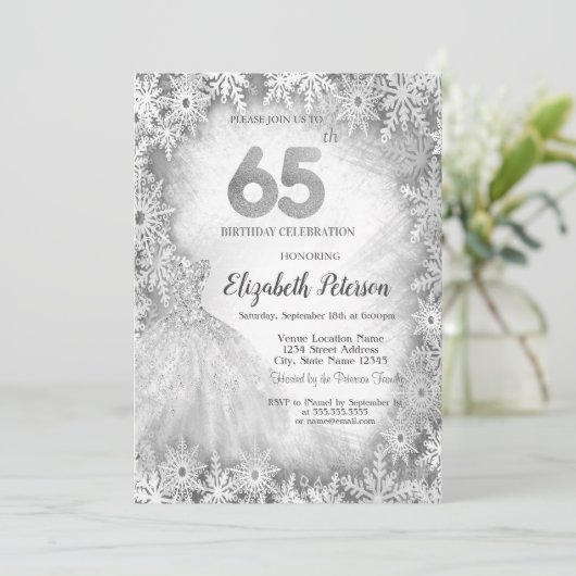 Chique jurk Sneeuwvlokken Winter 65e verjaardag Kaart (Staand voorkant)