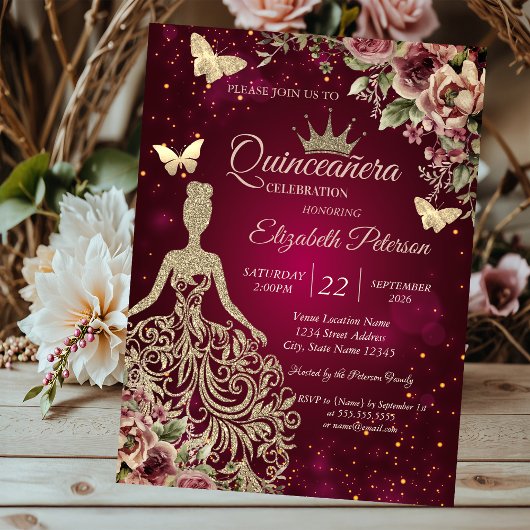Chique jurk, vlinder bloemige rode Quinceañera Kaart