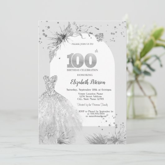 Chique Jurk Winter Grijs 100e Verjaardag Kaart (Staand voorkant)