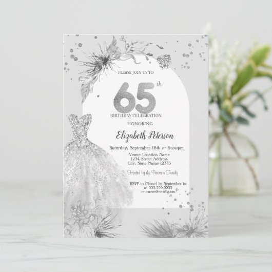 Chique Jurk Winter Grijs 65e Verjaardag Kaart (Staand voorkant)