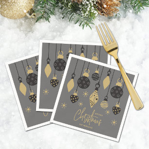 Chique kerstversiering op grijs servet