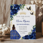 Chique koningsblauwe bloemen prinses quinceañera save the date<br><div class="desc">Personaliseer deze koningsblauwe bloemenquinceañera / Sweet 16 birthday en bewaar de datum gemakkelijk en snel. Klik op de knop verder aanpassen om de teksten te bewerken, lettertypen en lettertypekleuren te wijzigen. Met een meisje gekleed in een prachtige koningsblauwe jurk, chique koningsblauwe bloemen en blauwe en gouden vlinders. Overeenkomende objecten beschikbaar...</div>