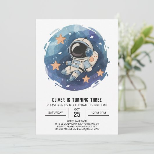 Chique kosmische ruimte astronaut jongen verjaarda kaart (Staand voorkant)