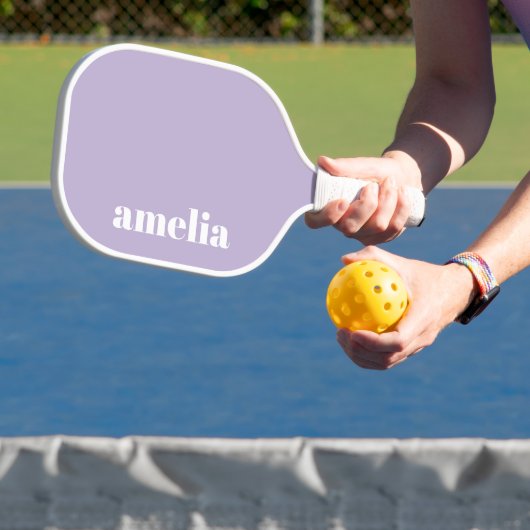 Chique Lavendel Paarse Monogram Pickleball Paddle (Insitu)