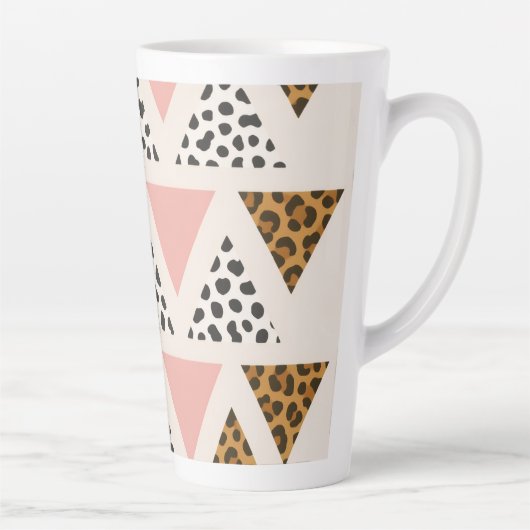 Chique Luipaard & Roze Driehoek Patroon Latte Mok (Rechts)