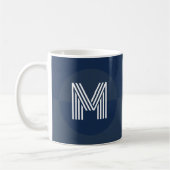 Chique marineblauw geometrisch modern monogram koffiemok (Links)