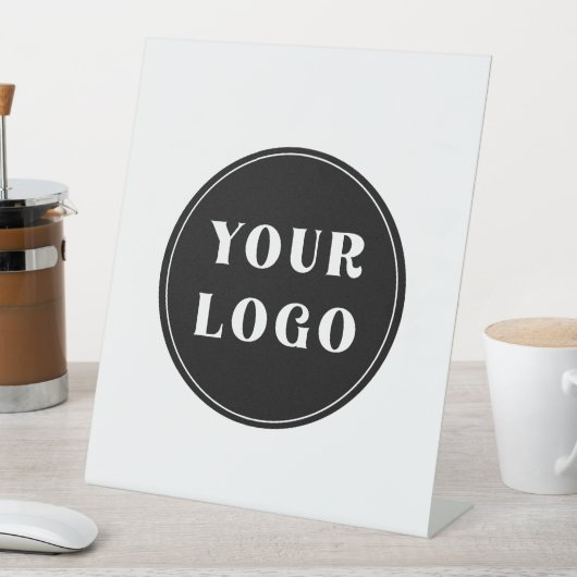 Chique, minimalistisch, stijlvol en  reclamebord met voetstuk (Insitu)