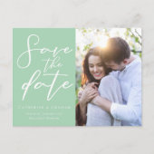 Chique Mintgroene Koppel Foto Save the Datum Aankondigingskaart (Voorkant)