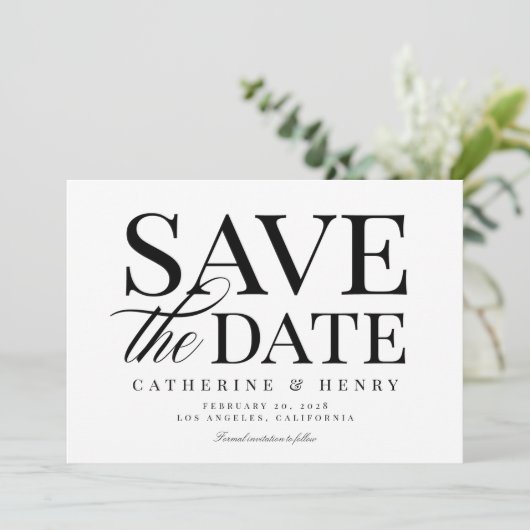 Chique Modern Bold Zwart Wit Bruiloft Save the Dat Kaart (Staand voorkant)