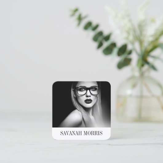 Chique moderne minimale eenvoudige professionele f vierkante visitekaartje (Staand voorkant)