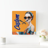 Chique moderne vrouw, geometrische elegantie vierkante klok (Huis)