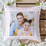 Chique MOM gepersonaliseerde foto roze Moederdag Kussen<br><div class="desc">Introductie van het perfecte cadeau voor de "Best Mom Ever" - een elegant en modern kussen met een moderne foto om haar favoriete afbeelding te laten zien! Dit stijlvolle en unieke geschenk is perfect voor Moederdag, je moeders verjaardag, of gewoon om haar een show waardering voor al het harde werk...</div>