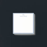 Chique Monogram Decoratieve Typografie | Dusty Blu Post-it® Notes<br><div class="desc">Een moderne en elegante post het merkt ontworpen met schone dunne stoffige blauwe grenzen,  een decoratief typografie monogram en een klassieke serif lettertype.</div>