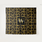 chique Monogram Goud Bloemen print patroon op zwar Wandkleed (Voorkant (horizontaal))