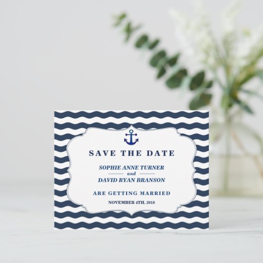 Chique Nautical Navy Waves Anker Bruiloft Save The Date (Staand voorkant)
