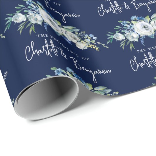 Chique Navy Blauw Wit Pioen Bloemen Aangepaste Bru Cadeaupapier (Rol Hoek)