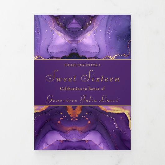 Chique Paarse en Gouden Sweet 16 Feestuitnodiging Drieluik Uitnodiging (Cover)