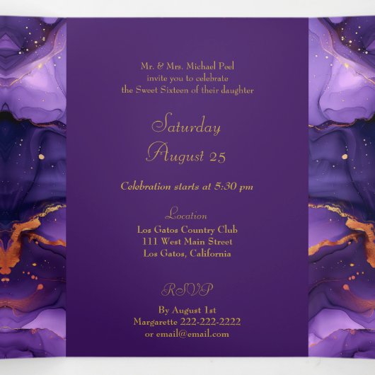 Chique Paarse en Gouden Sweet 16 Feestuitnodiging Drieluik Uitnodiging (Binnenkant midden)