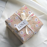 Chique Pastel Wildflower Waterverf Patroon Cadeaupapier<br><div class="desc">Presenteren van een prachtige originele naadloze waterverf ontwerp,  nauwgezet gevormd binnen het creatieve rijk van onze studio. Fijne wilde bloemen gerangschikt in een betoverend naadloos patroon,  waardoor het ideaal is voor bruiloften,  jubilea,  verjaardagen en daarbuiten.</div>