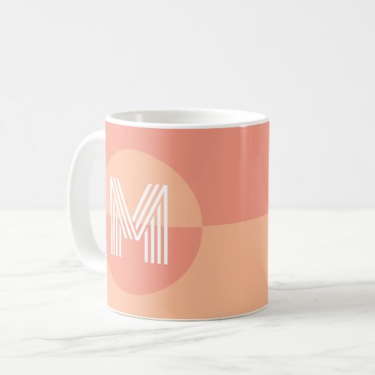 Chique perzik roze geometrisch modern monogram koffiemok (Voorkant links)