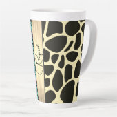 Chique Quartrefoil Giraffe Print gepersonaliseerd Latte Mok (Rechterhoek)